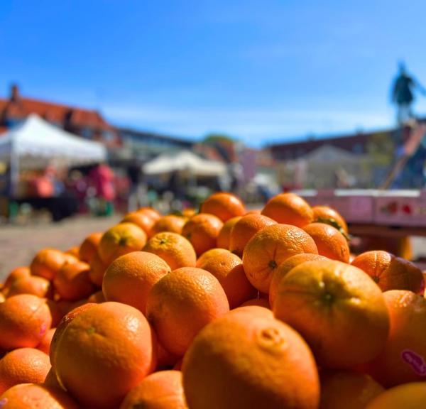 Appelsiner på Køge Torv